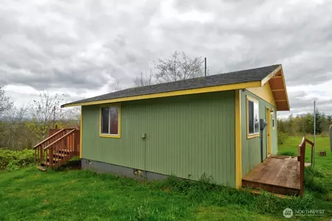 706 Jorgensen Rd, Onalaska, WA 98570