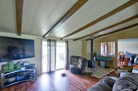706 Jorgensen Rd, Onalaska, WA 98570 photo 4