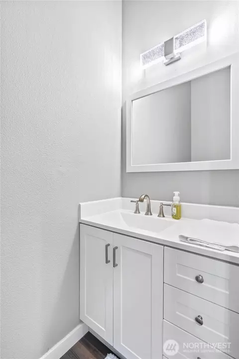 Bath - 303 Eldredge Ct NW, Orting, WA 98360 photo 3 of 3