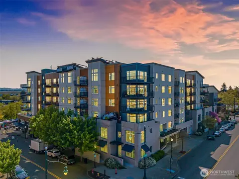 15100 6th Ave SW #513, Burien, WA 98166