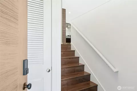 3003 E Pine St, Seattle, WA 98122 photo 3