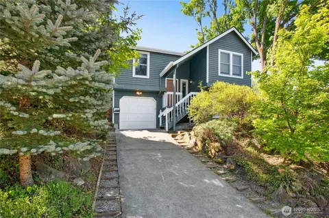 3003 E Pine St, Seattle, WA 98122 photo 2