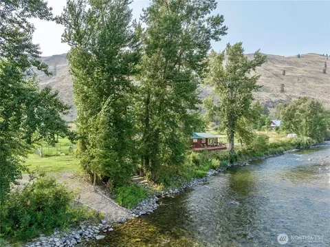 View/Area - 8 Beulah Rd, Carlton, WA 98814 photo 6 of 9