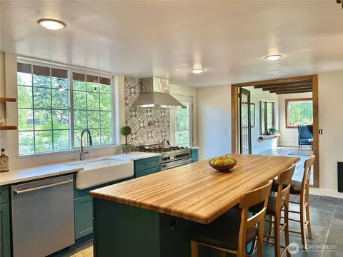Kitchen - 8 Beulah Rd, Carlton, WA 98814 photo 1 of 3