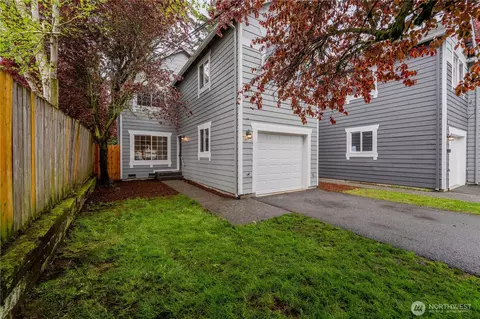 6916 Rainier Dr #A, Everett, WA 98203 photo 2