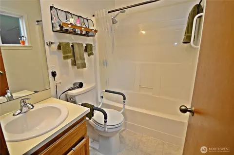 1923 233rd Pl SE, Bothell, WA 98021 photo 14