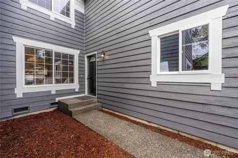 6916 Rainier Dr #B, Everett, WA 98203 photo 2
