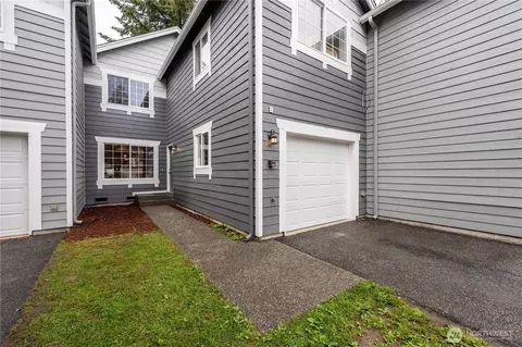 6916 Rainier Dr #B, Everett, WA 98203