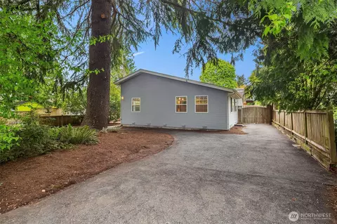 110 NW 110th St, Seattle, WA 98177
