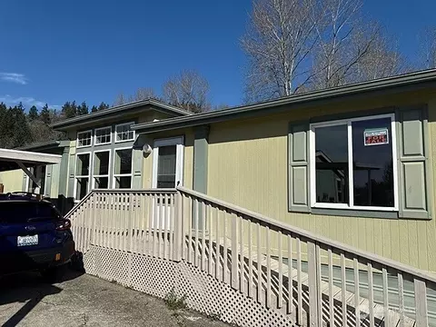 8519 37th St Ct E #63, Edgewood, WA 98371