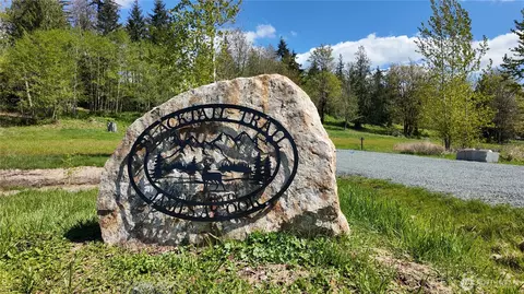 18437 Blacktail Trl, Mount Vernon, WA 98274
