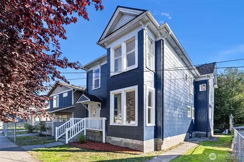 1214 S 8th St Units 12, Tacoma, WA 98405