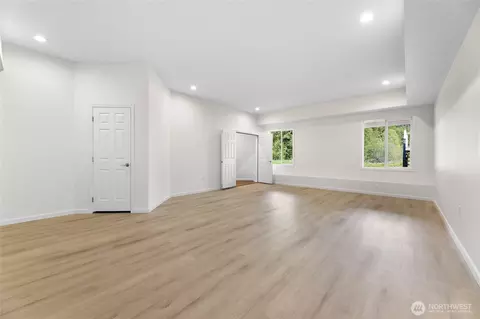 Living - 23615 38th Ave E, Spanaway, WA 98387 photo 4 of 6