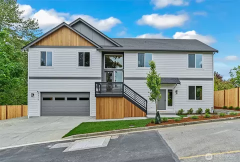 5315 S 166th Ave, Tukwila, WA 98168