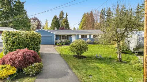 20304 53rd Ave W, Lynnwood, WA 98036