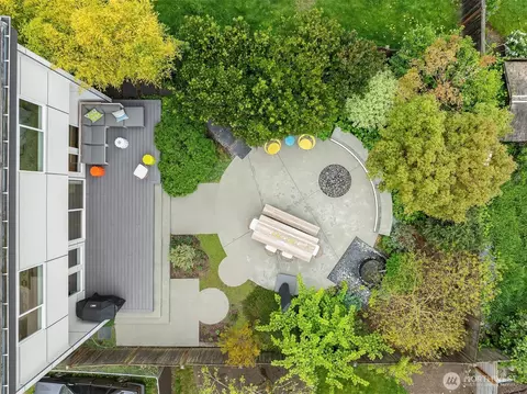 310 19th Ave, Seattle, WA 98112