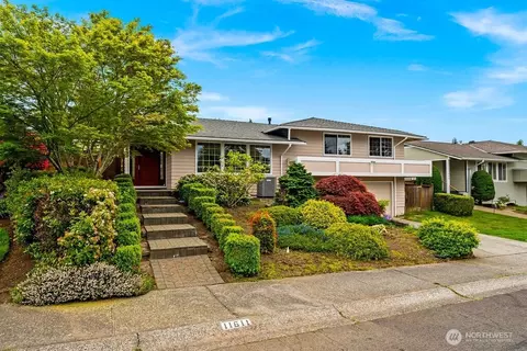 11611 NE 135th St, Kirkland, WA 98034