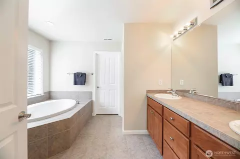 15707 36th Dr SE, Bothell, WA 98012 photo 17