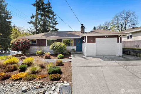 605 SW 146th St, Burien, WA 98166
