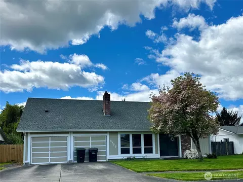 4725 Windemere St, Longview, WA 98632