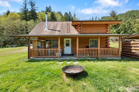 66 Cossett Ln, Raymond, WA 98577