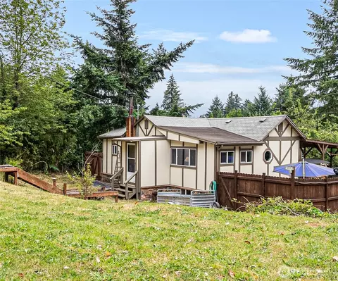 4403 Perry Ave NE, Bremerton, WA 98310