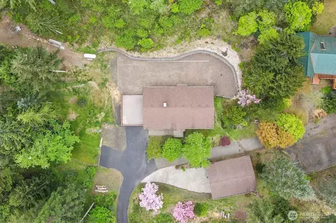 8439 Waddell Creek Rd SW, Olympia, WA 98512