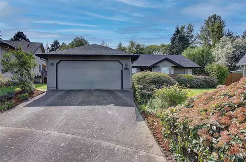 5800 NE 41st Cir, Vancouver, WA 98661