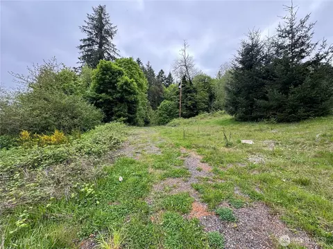 4856 Bunker St NW, Bremerton, WA 98311