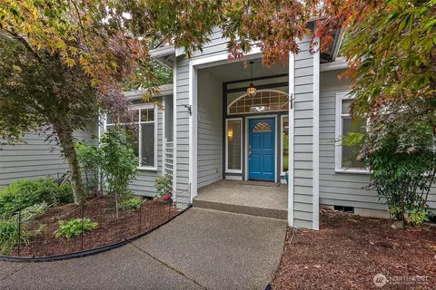 7228 Highlands Dr NE, Olympia, WA 98516