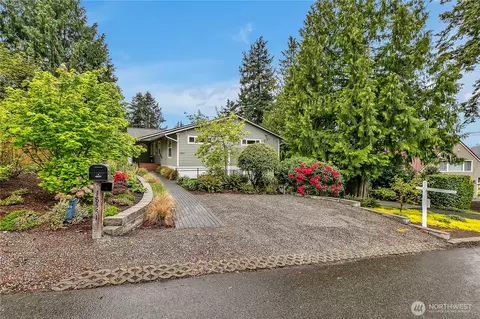 18551 Brittany Dr SW, Normandy Park, WA 98166