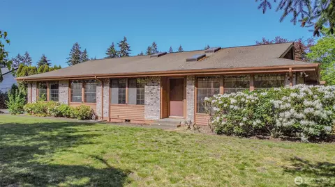 4310 Brookdale Rd E, Tacoma, WA 98446