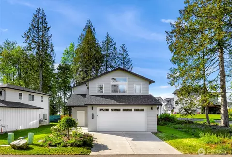 2920 Sandwood Ln, Blaine, WA 98230