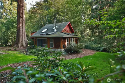 96 Saratoga Creek Ln, Langley, WA 98260