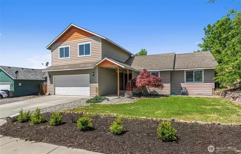 2724 Semolina Loop, East Wenatchee, WA 98802