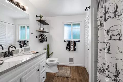 Bath - 8 304th Ave S, Roy, WA 98580 photo 1 of 2
