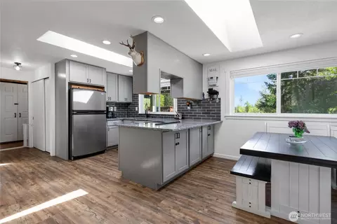 Kitchen - 8 304th Ave S, Roy, WA 98580 photo 2 of 3