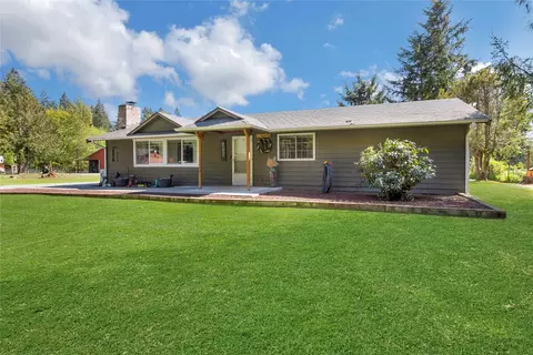 8 304th Ave S, Roy, WA 98580