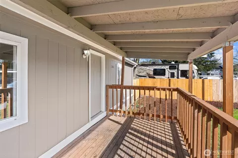 204 Cedar Ln, Pacific, WA 98047 photo 4