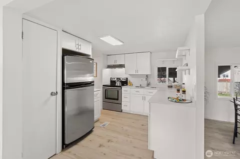 204 Cedar Ln, Pacific, WA 98047 photo 14