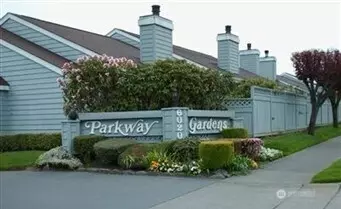 6020 N Highlands Pkwy #42, Tacoma, WA 98406