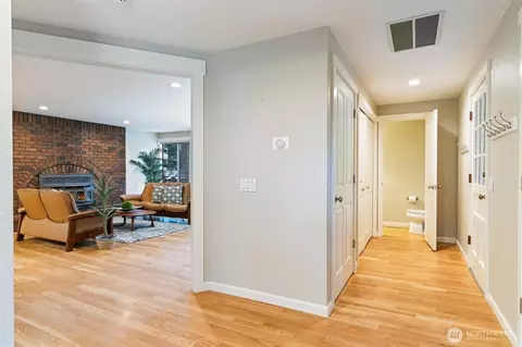 Entry Way - 14415 26th Dr SE, Mill Creek, WA 98012 photo 4 of 6