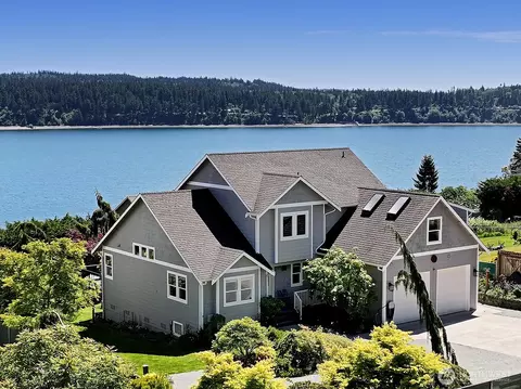 1412 Castlewood Ct, Freeland, WA 98249