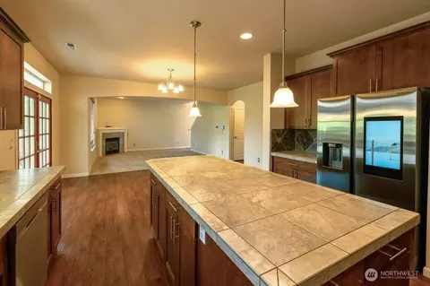 7277 Radius Loop SE, Lacey, WA 98513 photo 9