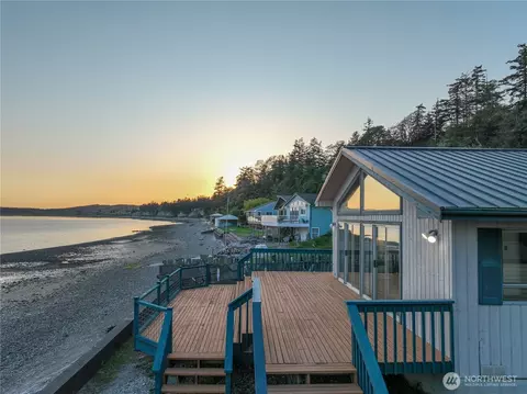 1409 Fossil Ln, Oak Harbor, WA 98277