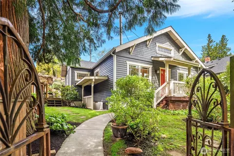 5637 40th Ave SW, Seattle, WA 98136