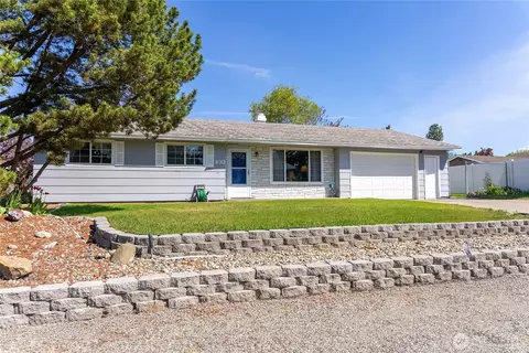 109 Lime St, Omak, WA 98841