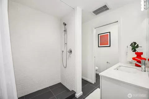 115 E Allison St, Seattle, WA 98102 photo 15