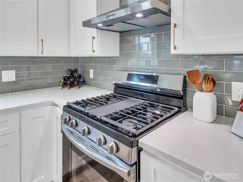 Kitchen - 7822 Beverly Blvd #B, Everett, WA 98203 photo 5 of 5