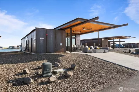 23654 Gorge View Loop NW, Quincy, WA 98848